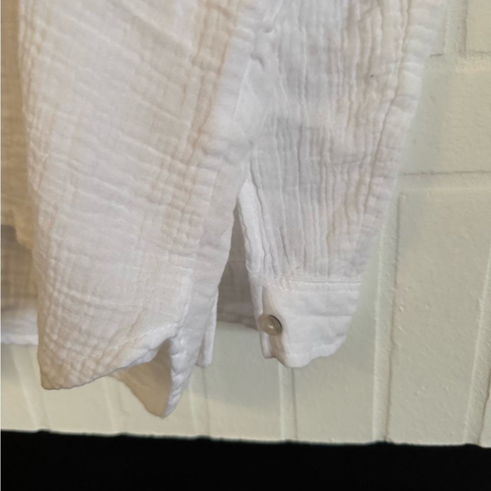NWT Jessica Simpson Classic White Blouse - Picture 4 of 7